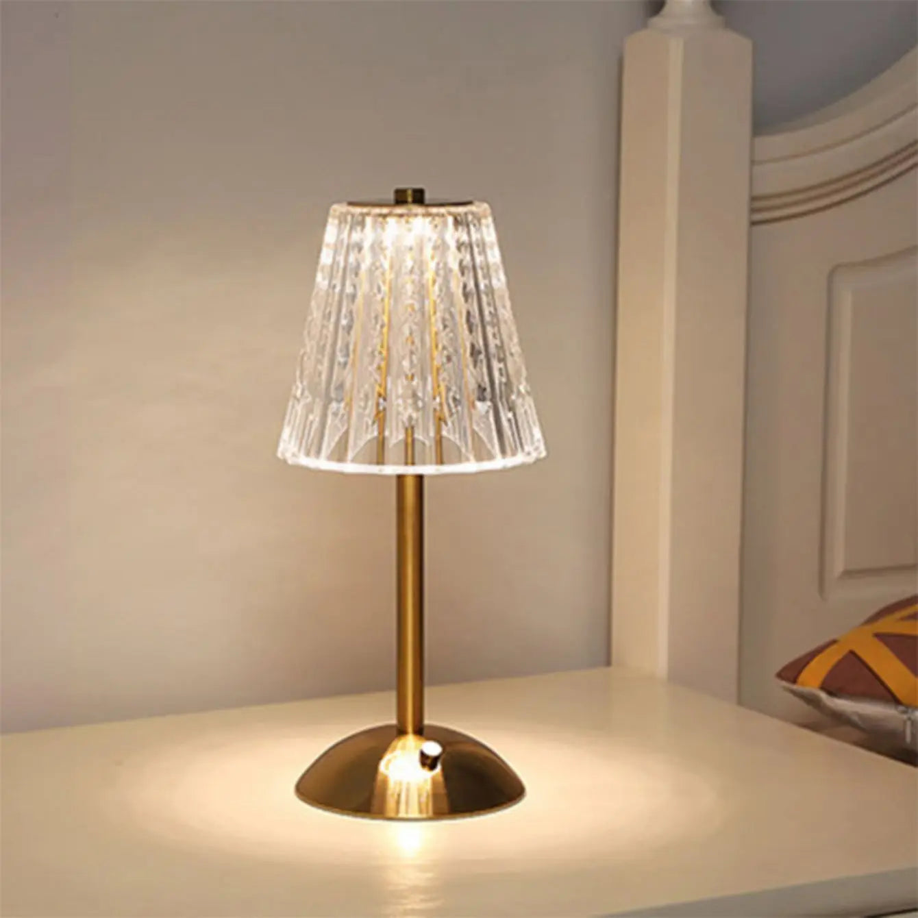 "Gatsby lamp", retro style